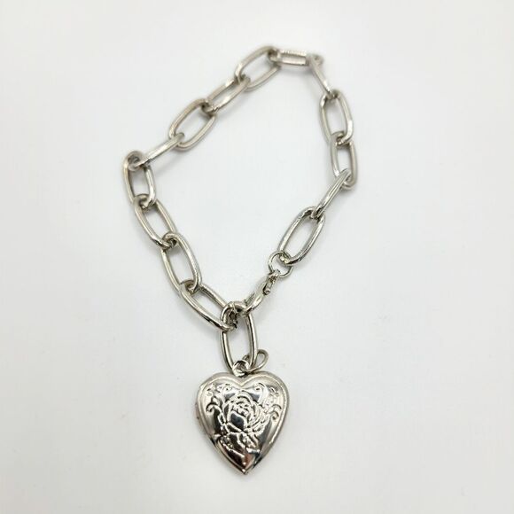 Silver paperclip chain heart charm bracelet - Picture 2 of 8